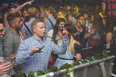 ©Moritz-Brilo_191012_C4_2002