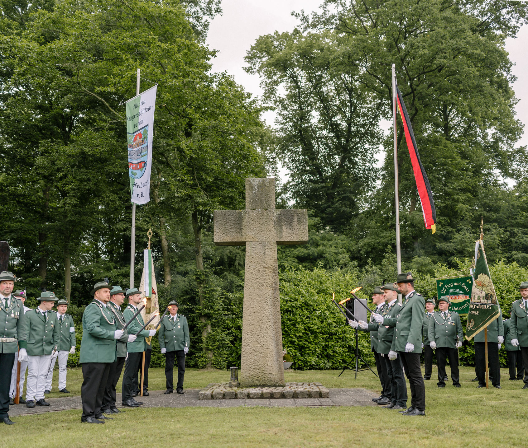 78-2024_05_23_Schuetzenfest_Ehrenmal-00078