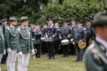 108-2024_05_23_Schuetzenfest_Ehrenmal-00108