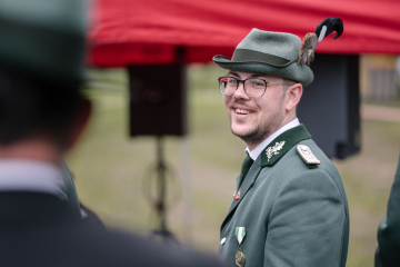 169-2024_05_23_Schuetzenfest_Ehrenmal-00169