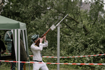 175-2024_05_23_Schuetzenfest_Ehrenmal-00175