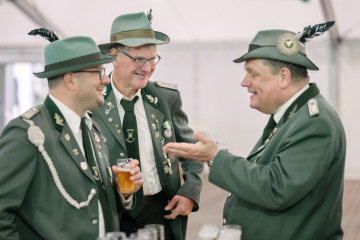 182-2024_05_23_Schuetzenfest_Ehrenmal-00182