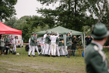 196-2024_05_23_Schuetzenfest_Ehrenmal-00196