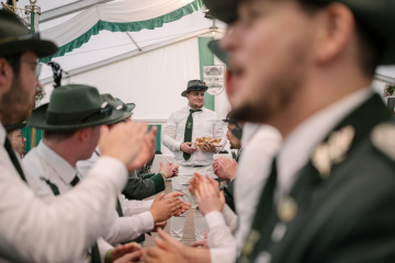 197-2024_05_23_Schuetzenfest_Ehrenmal-00197