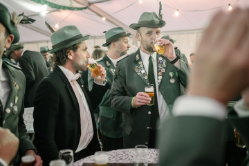 236-2024_05_23_Schuetzenfest_Ehrenmal-00236