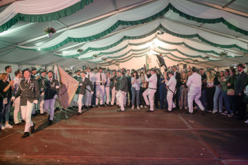 264-2024_05_23_Schuetzenfest_Ehrenmal-00264