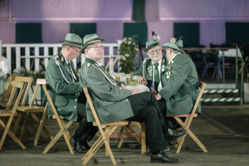 271-2024_05_23_Schuetzenfest_Ehrenmal-00271