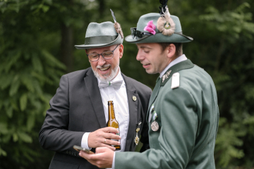 36-2024_05_23_Schuetzenfest_Ehrenmal-00036