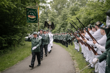 52-2024_05_23_Schuetzenfest_Ehrenmal-00052