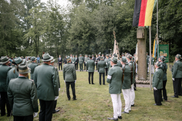 86-2024_05_23_Schuetzenfest_Ehrenmal-00086