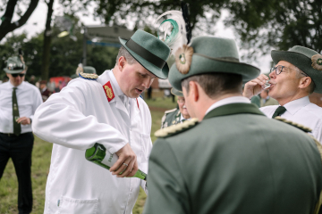 143-2024_05_25_Schuetzenfest_Festumzug-00143