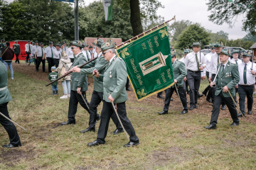 148-2024_05_25_Schuetzenfest_Festumzug-00148