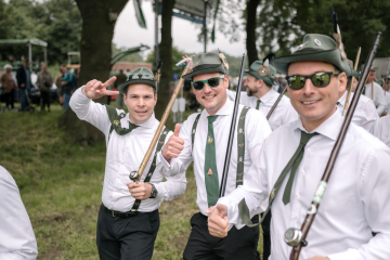 149-2024_05_25_Schuetzenfest_Festumzug-00149