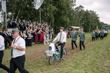 221-2024_05_25_Schuetzenfest_Festumzug-00221