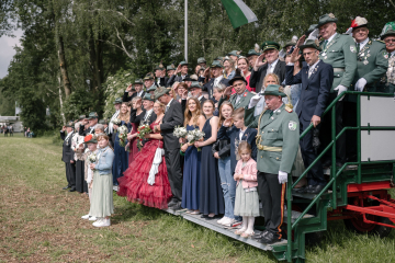 233-2024_05_25_Schuetzenfest_Festumzug-00233