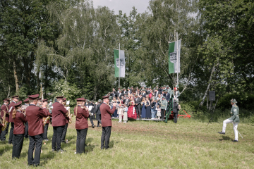 235-2024_05_25_Schuetzenfest_Festumzug-00235