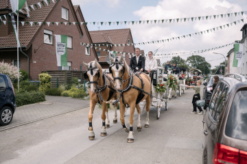 247-2024_05_25_Schuetzenfest_Festumzug-00247