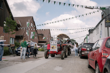 250-2024_05_25_Schuetzenfest_Festumzug-00250