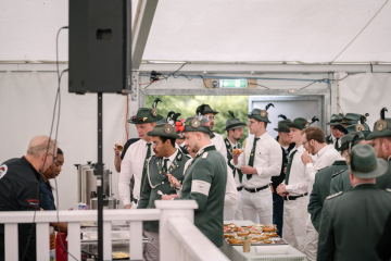 33-2024_05_25_Schuetzenfest_Festumzug-00033