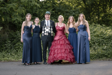 330-2024_05_25_Schuetzenfest_Festumzug-00330