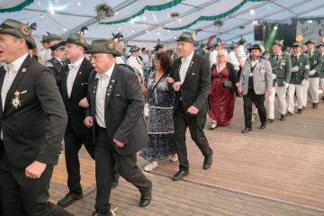 349-2024_05_25_Schuetzenfest_Festumzug-00349