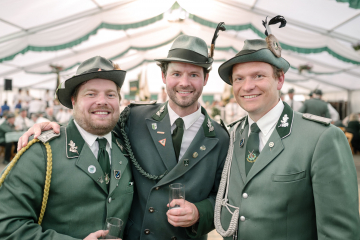 383-2024_05_25_Schuetzenfest_Festumzug-00383