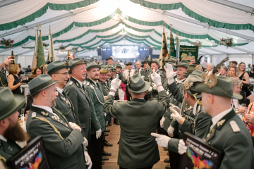 406-2024_05_25_Schuetzenfest_Festumzug-00406