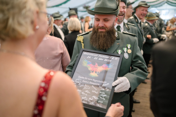 408-2024_05_25_Schuetzenfest_Festumzug-00408