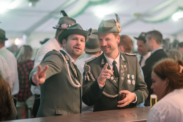 422-2024_05_25_Schuetzenfest_Festumzug-00422