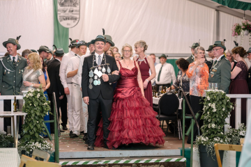 440-2024_05_25_Schuetzenfest_Festumzug-00441