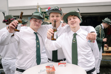 46-2024_05_25_Schuetzenfest_Festumzug-00046