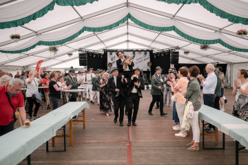 151-2024_05_26_Schuetzenfest_Vogelschiessen-00151