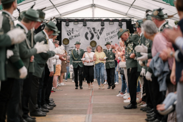 157-2024_05_26_Schuetzenfest_Vogelschiessen-00157